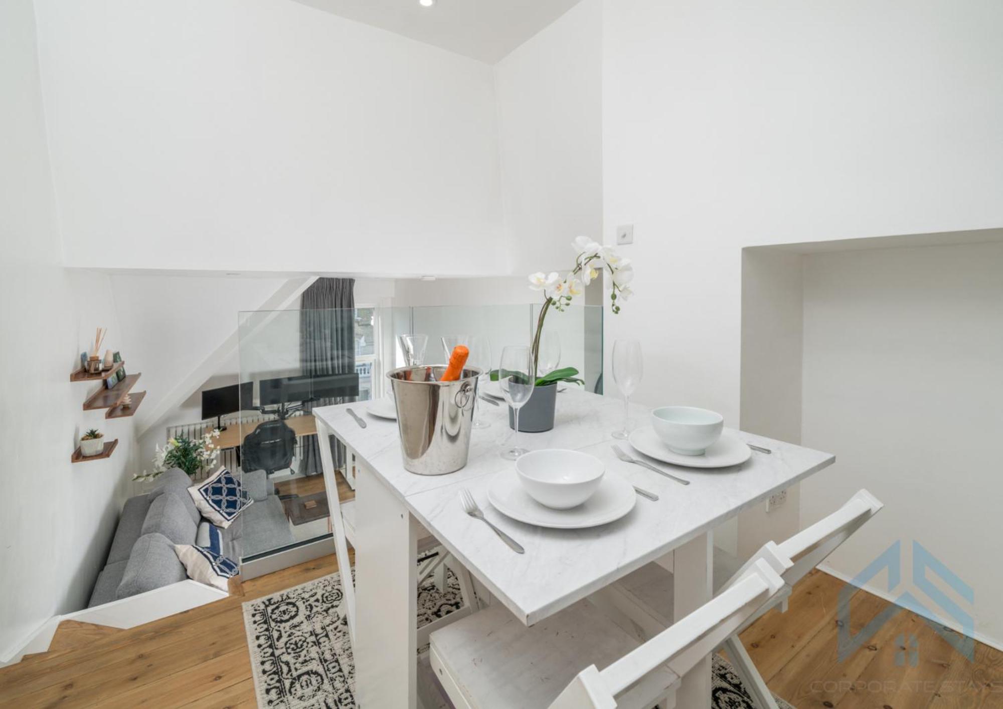 Boutique 2br With Roof Terrace Near Tube - West Kensington Appartamento *