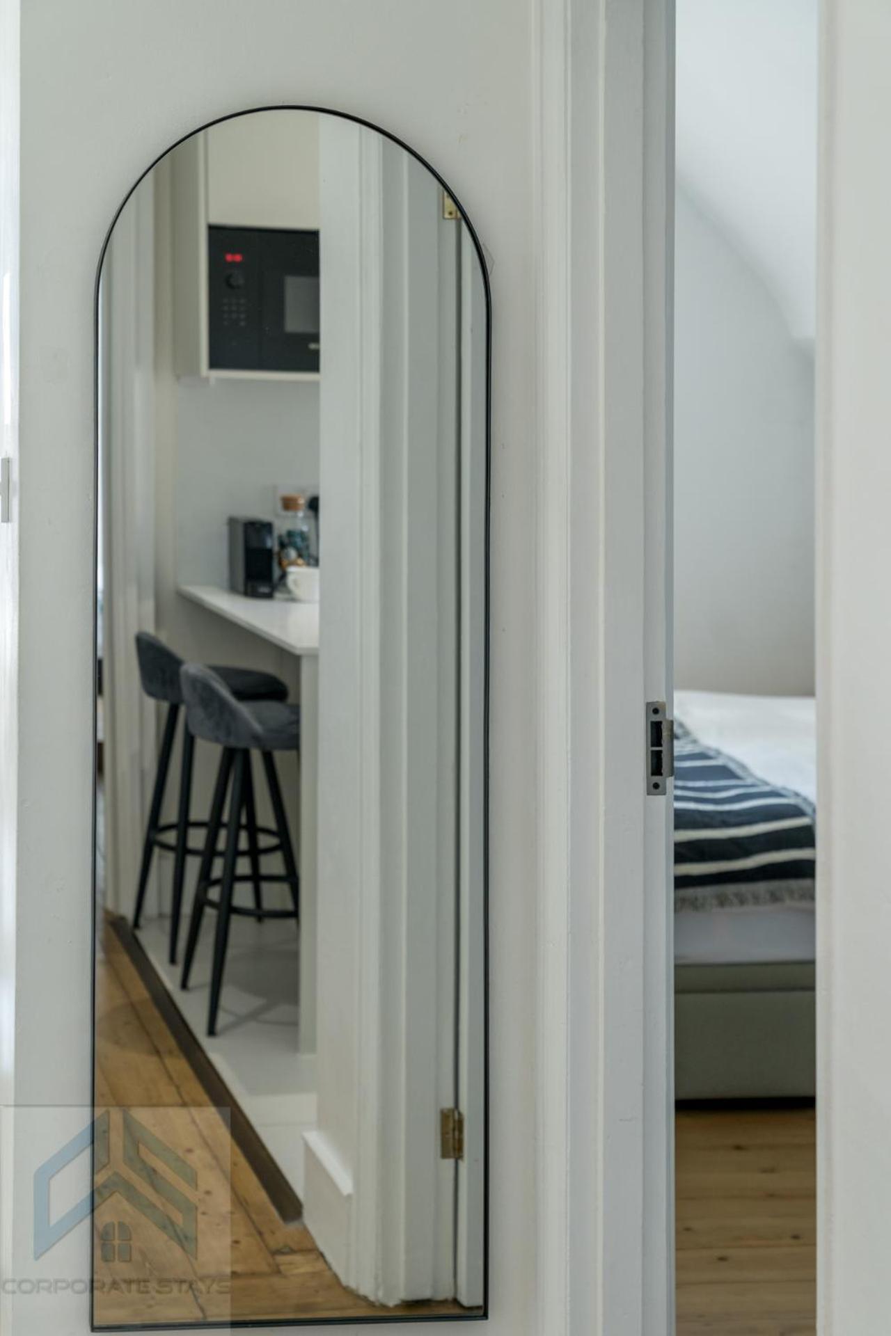 Boutique 2br With Roof Terrace Near Tube - West Kensington Appartamento